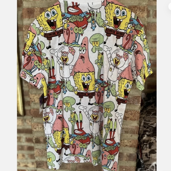 Nwot Spongebob All Over Print T-shirt Sz Large - Picture 2 of 3